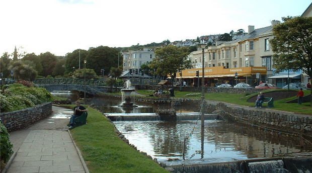 The Lawn, Dawlish Picture 3
