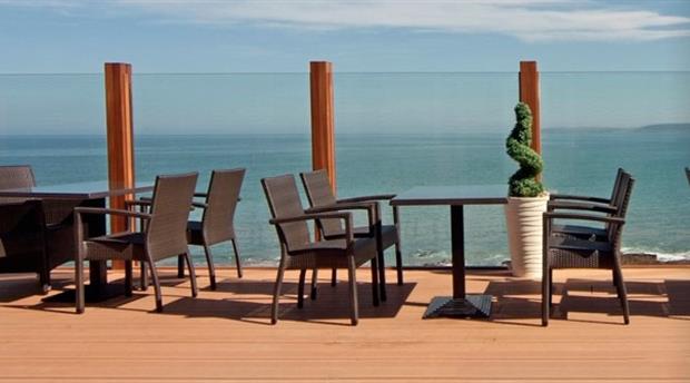 Pier House Bar and Bistro Picture 1