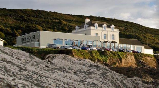 Pier House Bar and Bistro Picture 3