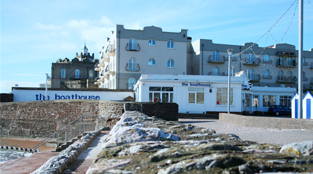 Boathouse Bar Picture 1