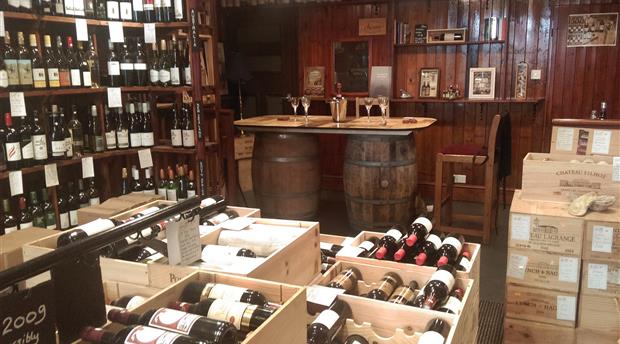 Totnes Wine Picture 1