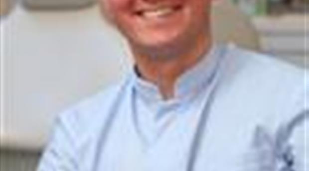Smile Care Cosmetic Dentistry Picture 1