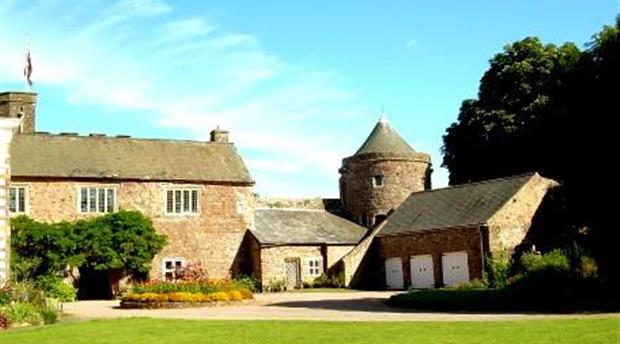 Tiverton Castle Picture 2