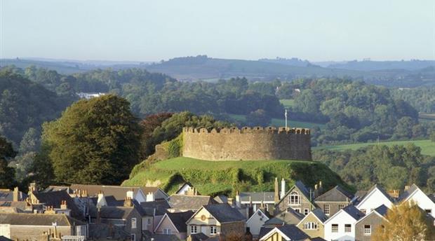 English Heritage - Days out in Devon Picture 2