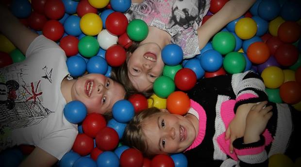 Bear Feet Play Centre - Exeter Picture 1