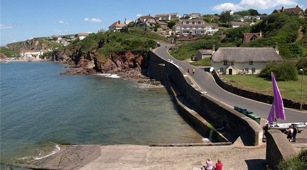 Hope Cove Picture 1